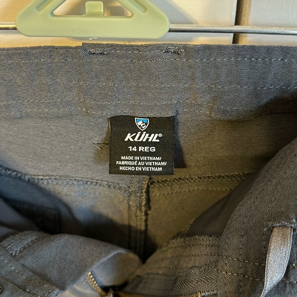 Kuhl 14 Pants Women Trekr Outdoor Hiking Grey Gray Large XL Capri shorts fall - Picture 7 of 8